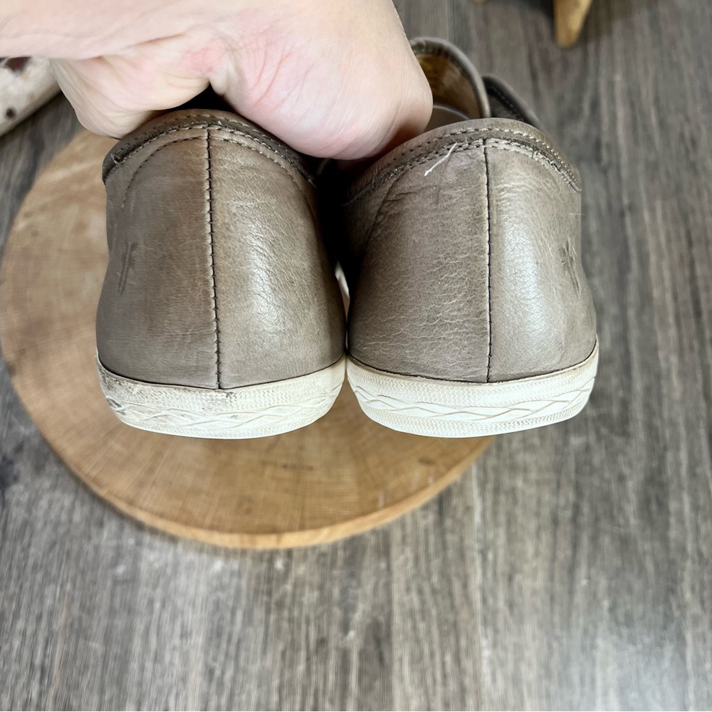 *FRYE | Mindy Slip-On Leather Sneaker Shoes in Tan Brown Size 9.5 - Picture 13 of 16